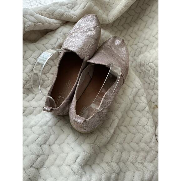 Tom’s metallic pink suede shoes size 8.5 medium - Picture 10 of 10